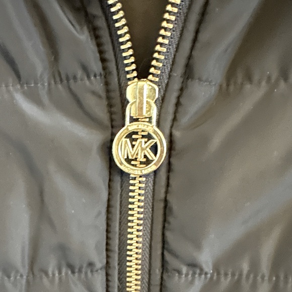 Michael Kors Womens MediumVest with gold zip. Lightly Worn - Picture 4 of 6
